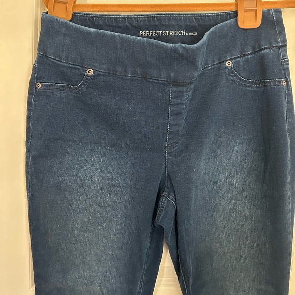 Chico's Short Perfect Stretch Jeans - Picture 2 of 11